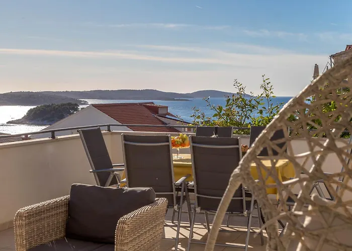 Tasina * Hvar Town